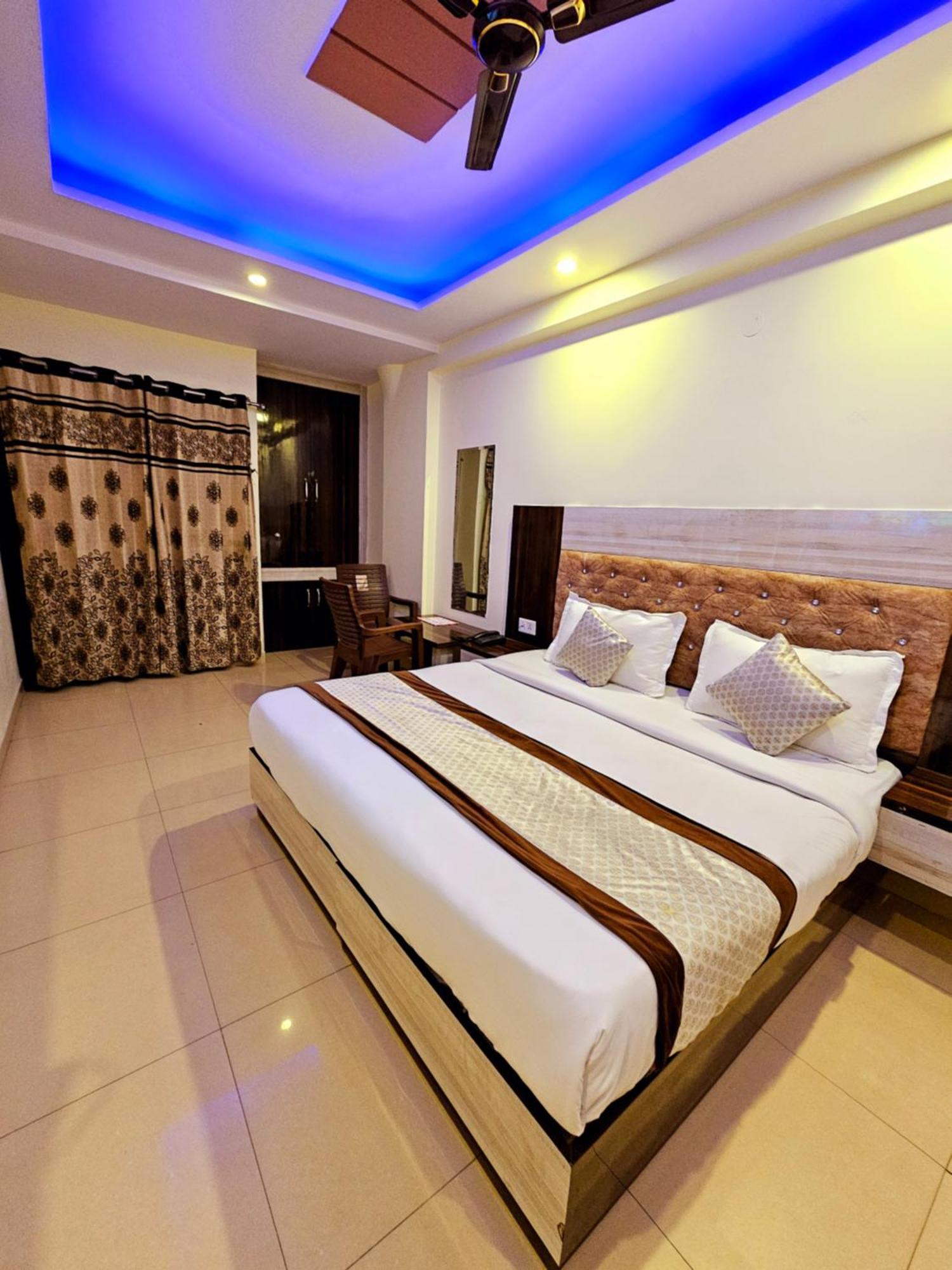 Hotel Crystal Inn Plaza Delhi Airport Nowe Delhi Zewnętrze zdjęcie